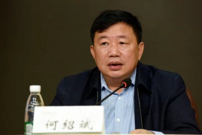 串供堵口，销毁、转移证据，靠医吃医！何绍斌被“双开”