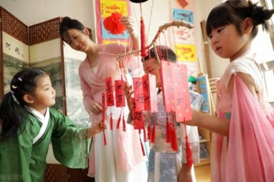 ​官方回应：取消教师寒暑假与朝九晚五争议，真相揭晓！