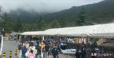 ​丽江游客打导游后续！行程单曝光，知情人爆料：游客在撒谎