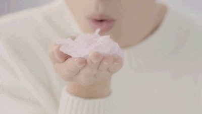 ​雷佳音回应与刘昊然撞造型：没蹭热度不想上热搜