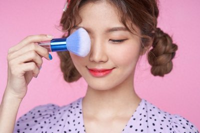 ​女孩化妆背后的心理知识，家长必看！