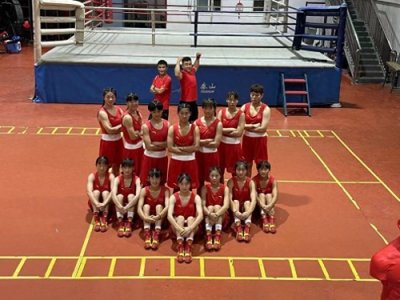 ​专业拳击少女的“热辣滚烫”：从一无所知到乐在其中